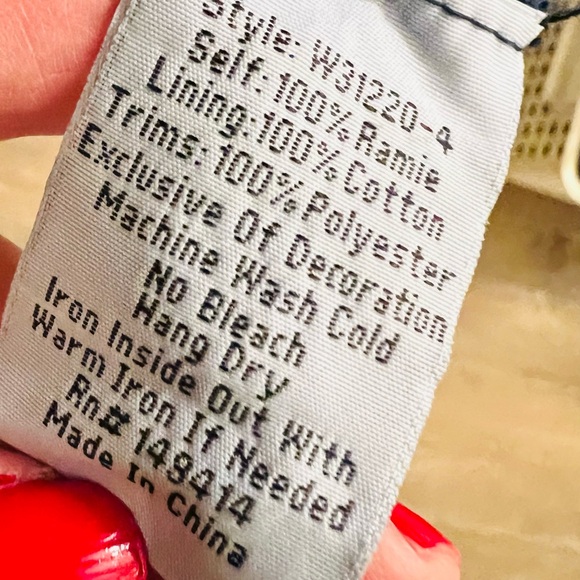 JOHNNY WAS Navy Floral Embroidered Tunic Top size M - Picture 5 of 5